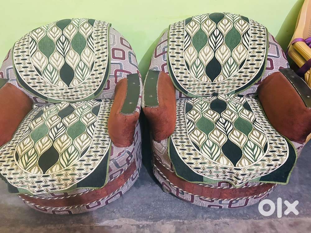 3+2 sofa seater for sale