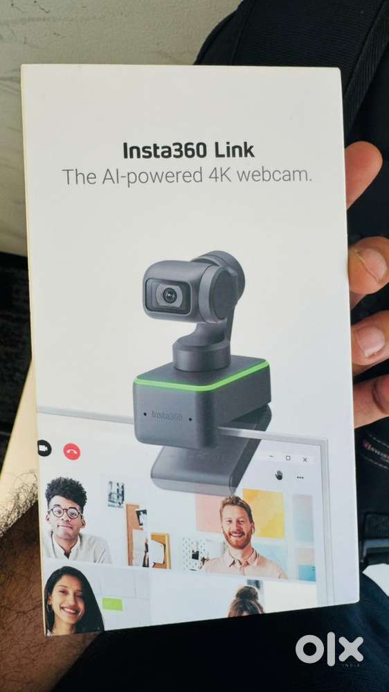 Insta 360 link UHD 4k AI Webcam