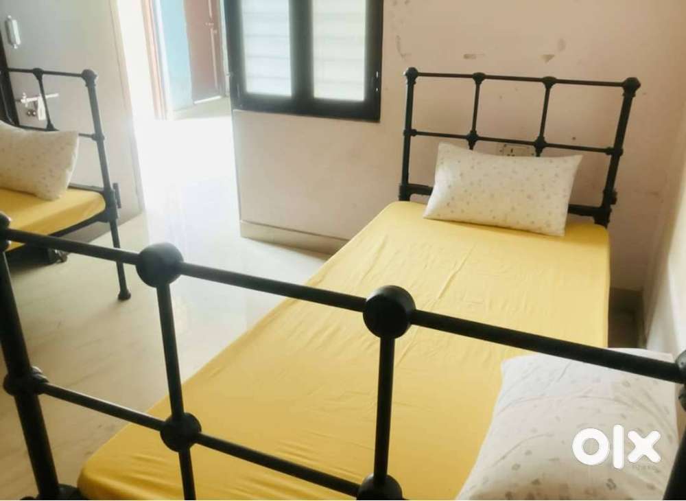 2BHK Flat at Vaishali Nagar, walking distance to NIT-Bhopal.