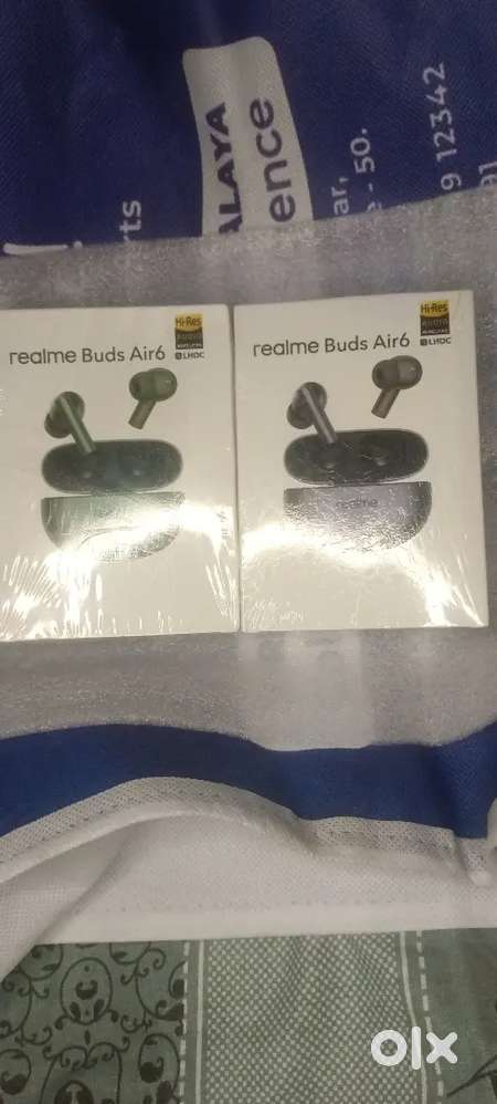 premium air buds dm