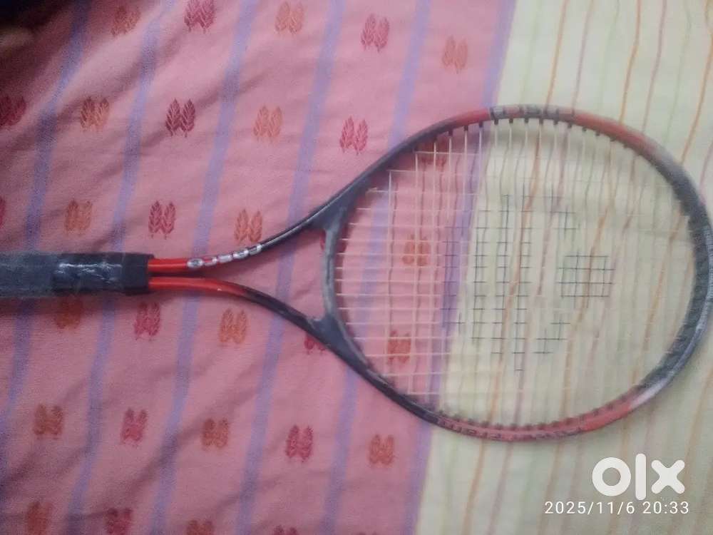 Tennis racket