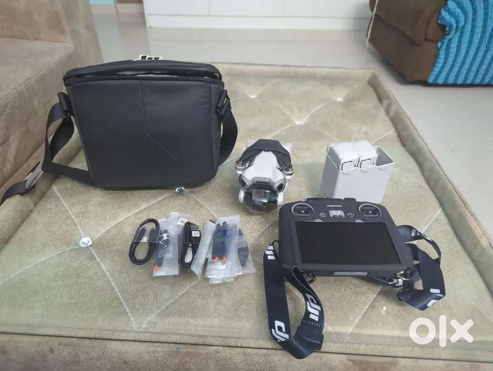 DJI Mini 4 Pro fly more plus combo
