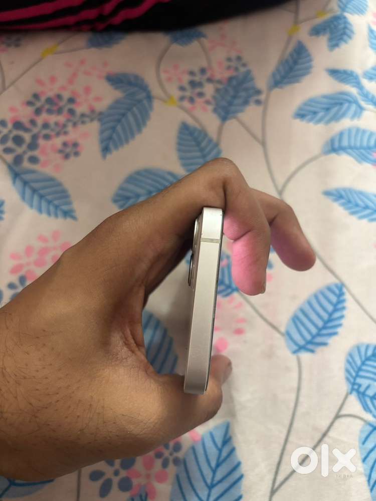 Iphone 13 white color, 128 gb excellent condition