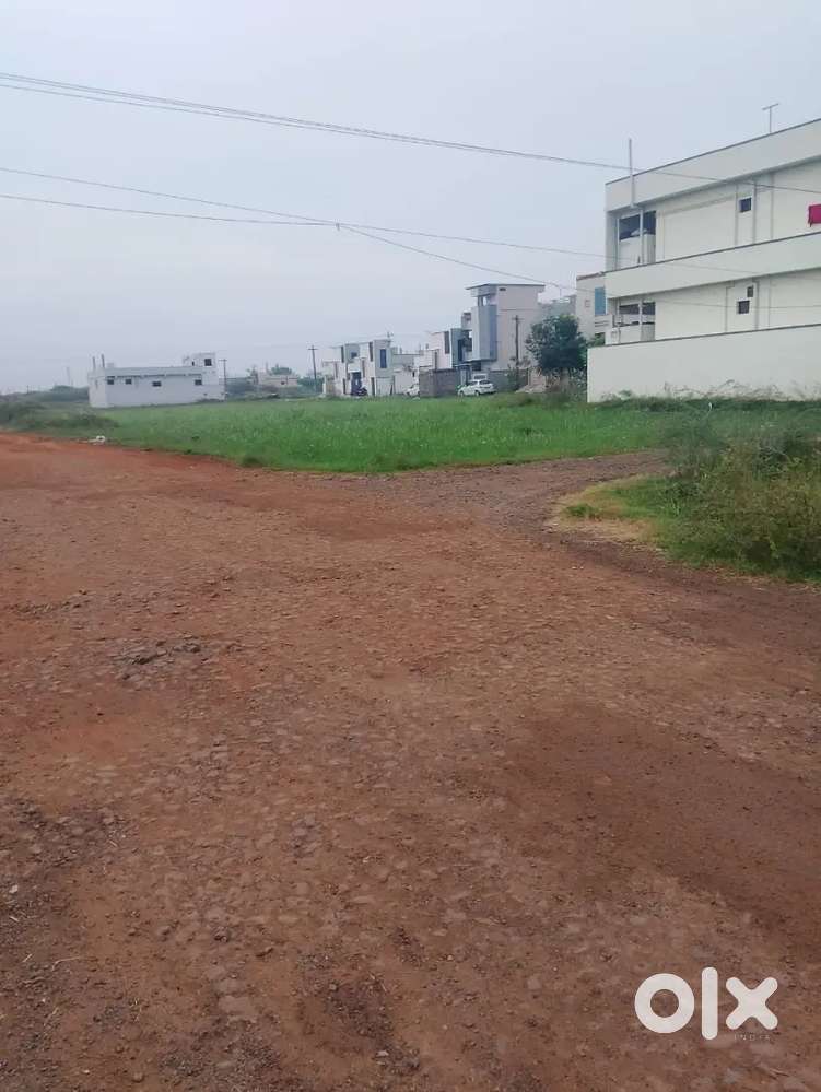 Immediate sale of 265sq.yrds plot in laxmi nagar in tangellamudi