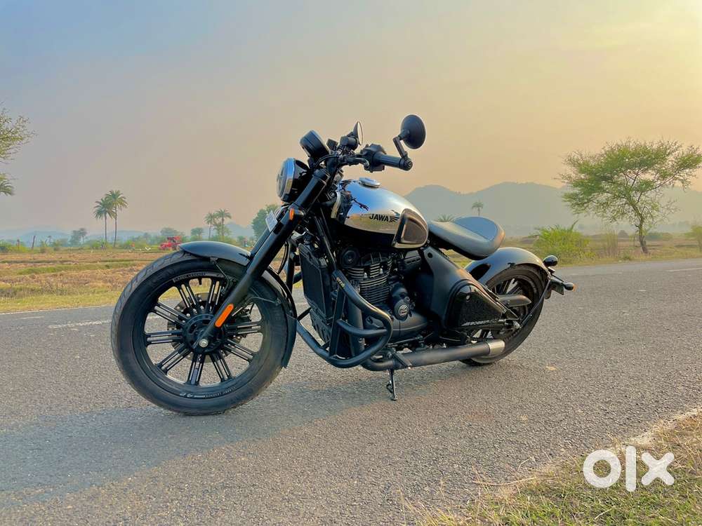 Jawa 42 bobber Brand new condition bike only 950km running bike