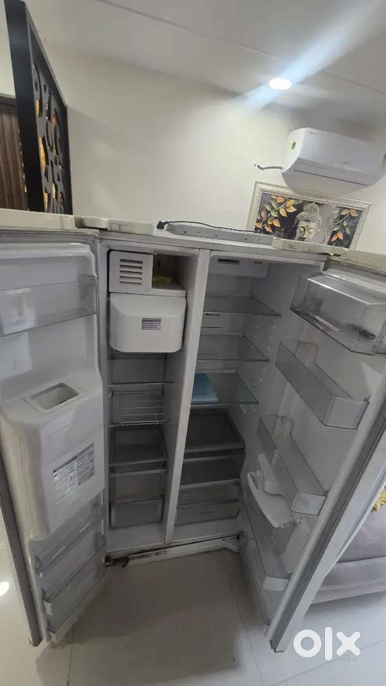 LG Side-by-Side Refrigerator with Water & Ice Dispenser
