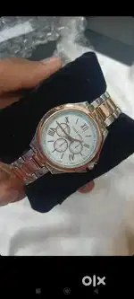 Joker and witch analog women's watch