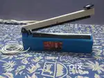 Sealing machine/plastic bag sealer