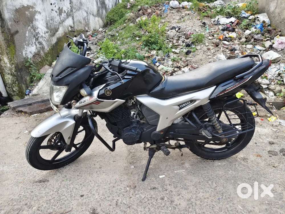 Yamaha FZR 2014 model
