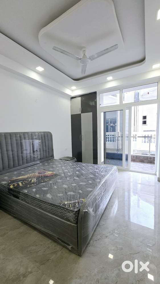 Duplex signature villa (sect. 16B)