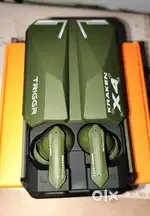 BRAND-NEW (SEAL PACK) (TRIGGER) Earbuds
