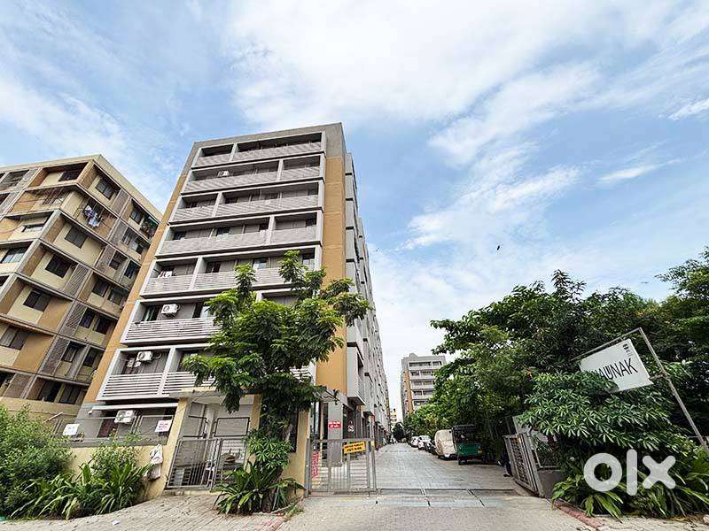 Shaunak Apartment	for sale in vejalpur