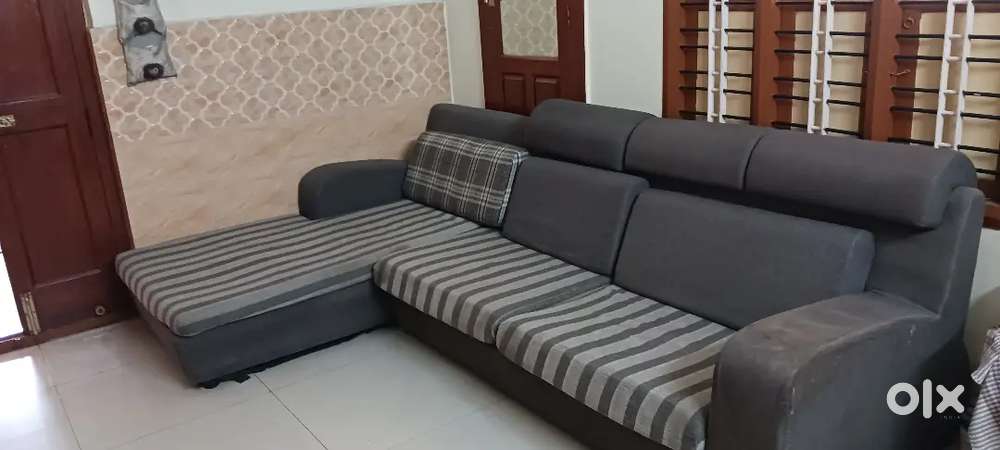 Diwan sofa two years old ,good condition. Ranipet