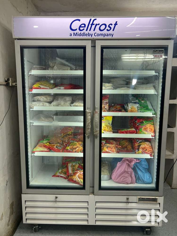 Celfrost NFG 1000A Two Door Upright Showcase Freezer