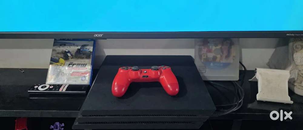 Sony PS4 Pro 1TB (4K HDR)  बढ़िया कंडीशन