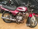 Gadi ka kalr red mailej 70_75 gadi ke tayr new dono