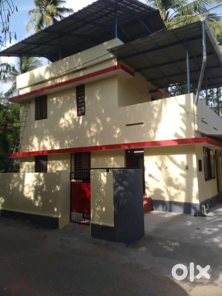 House for rent at karumom madampana junction