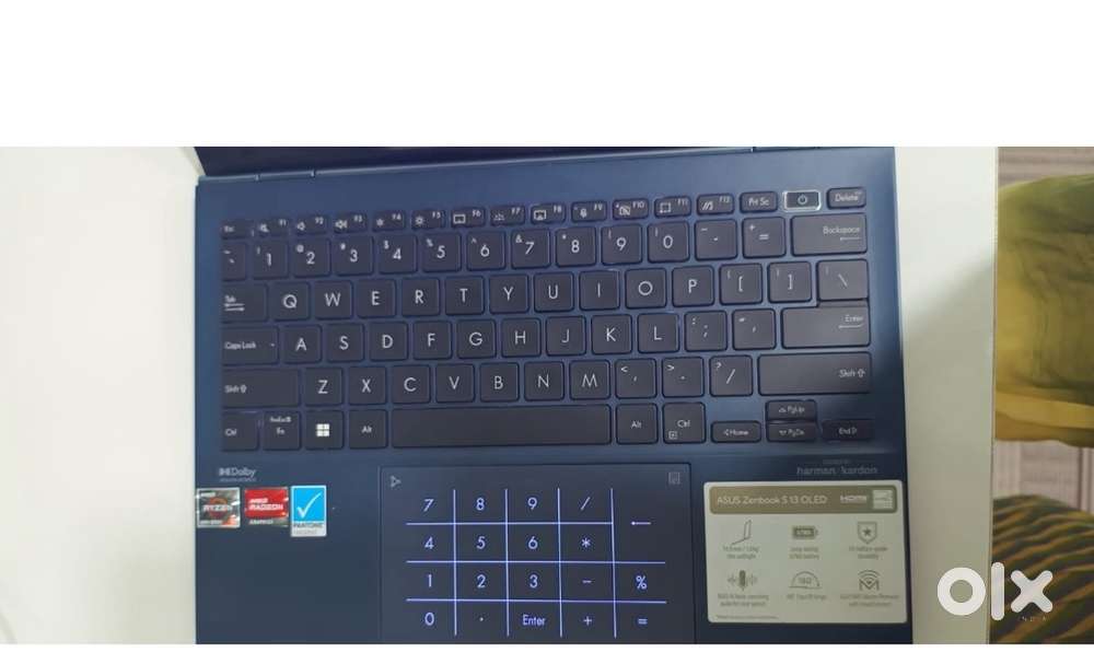 Asus Zen Book S13 - OLED Touch Sceen