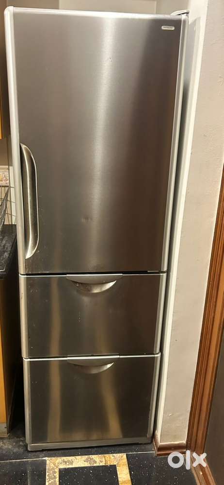 Hitachi 438L Fridge