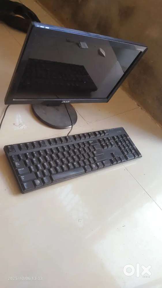 Sell Monitor and keyboard