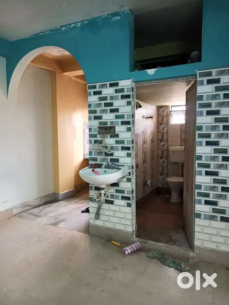 2bhk flat _ Bedroom 2 bathroom 2 dinning 1 kitchen 1 balcony 1