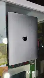 Macbook pro 13inch touch bar ending 2019