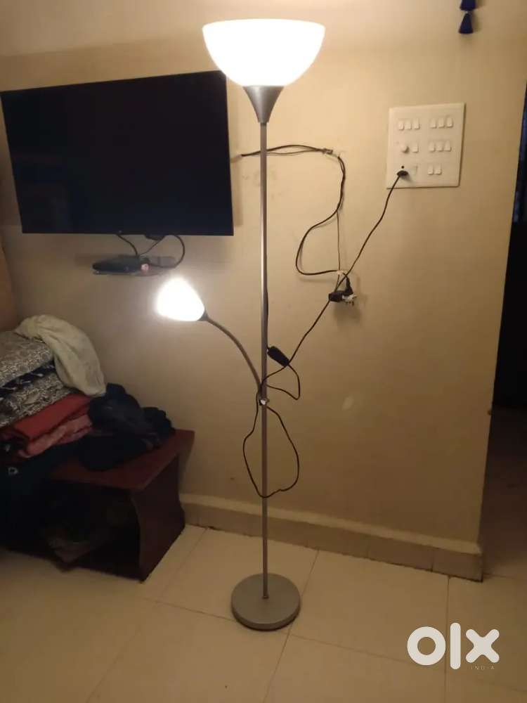 Lamp is very good and new condition