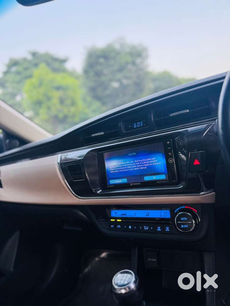 Toyota Corolla Altis 2015 Petrol Well Maintained