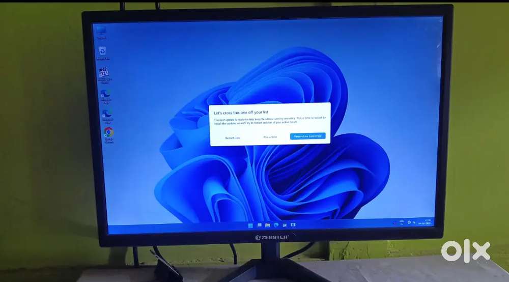 Lenovo CPU Ryzen 3, DDR4 8GB RAM, 1TB HDD with sealed pack Monitor
