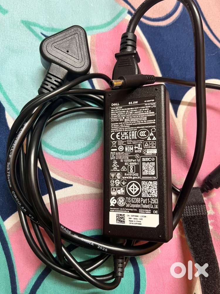 Original Dell 65W Charger  Like New  LA65NS2-01