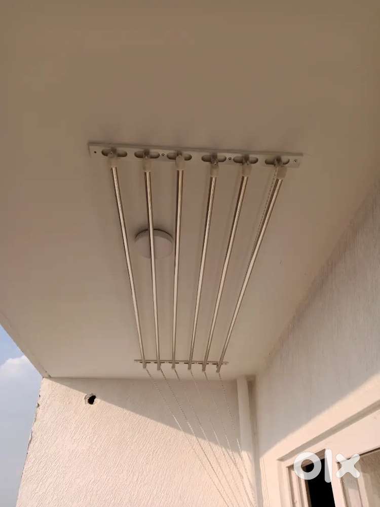 Clothes hanger