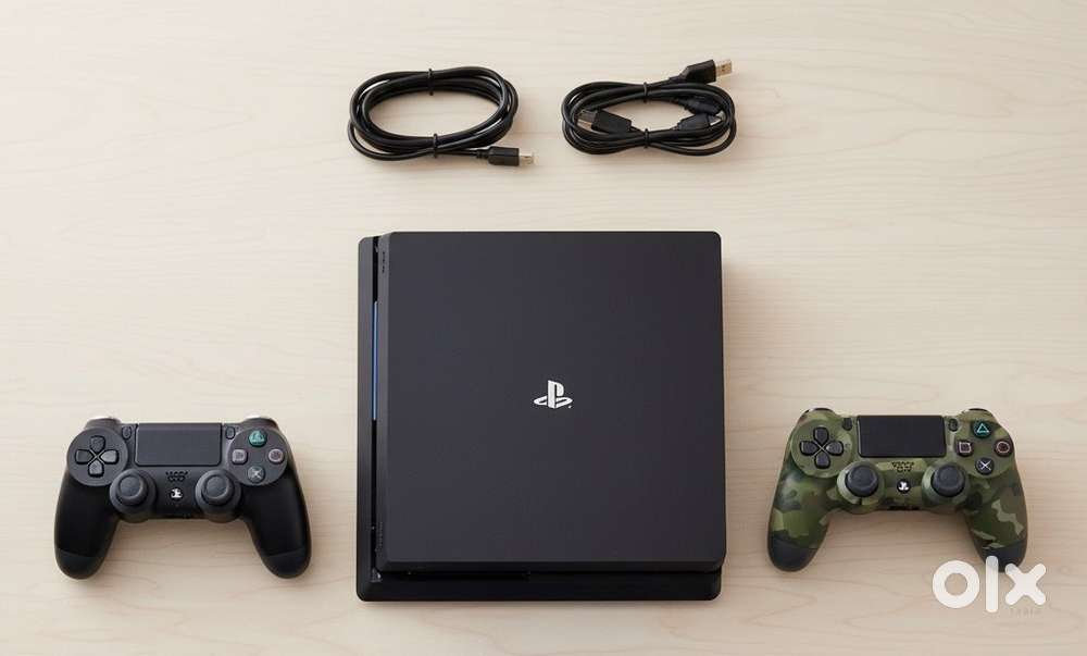 PS4 SLIM 500GB BUNDLE!  2 Controllers  11 Games