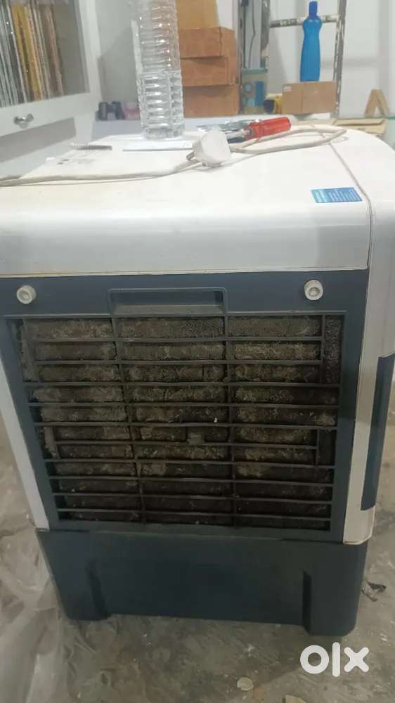 Good condition 8 month cooler working condition no damage