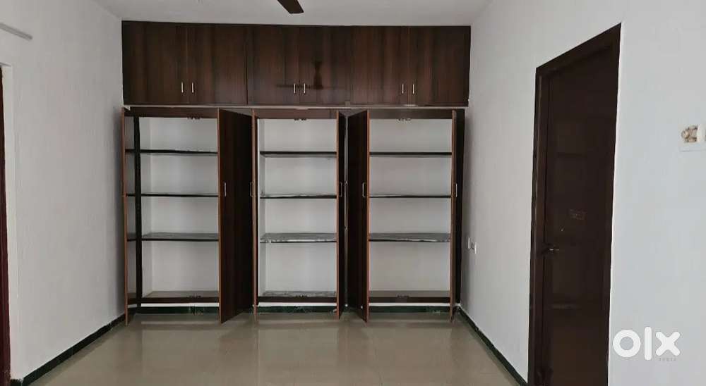 Need Roommate -  4 sharing room for girls (Rs.3250)