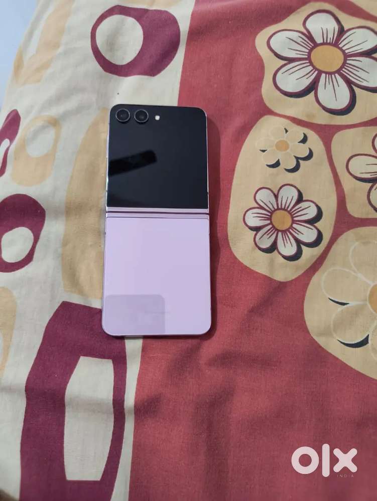 Samsung Galaxy Z Flip5 5G