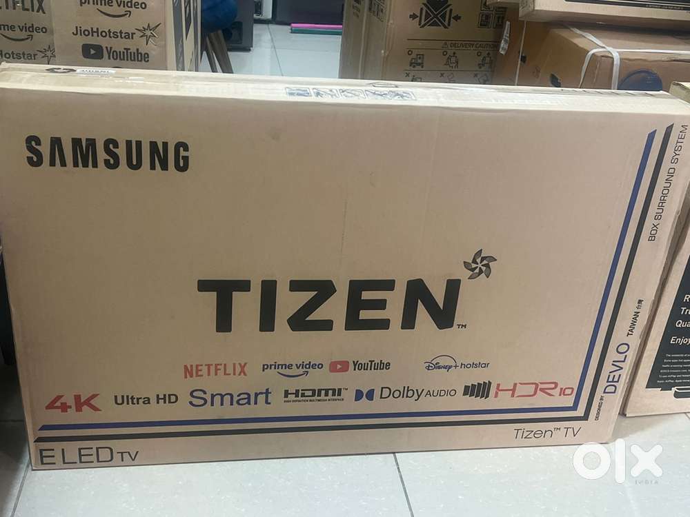 43” samsung tizen 4k ultra HD smart HDMI Dolby Audio HDR 10