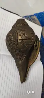 Antique Brass shank with mahaveer art
