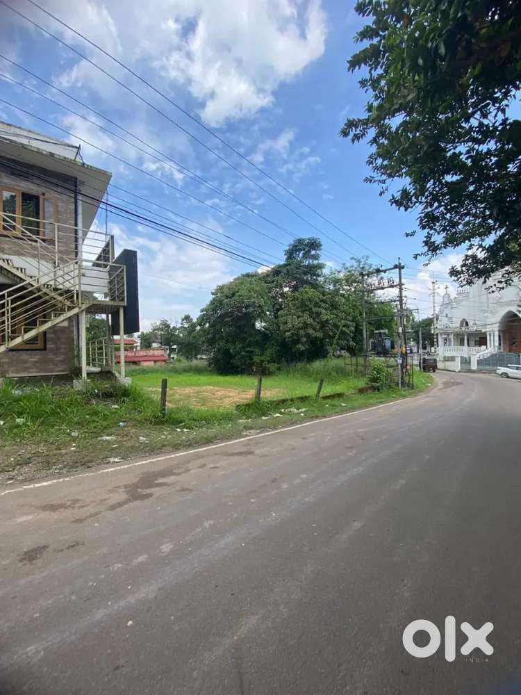 COMMERCIAL PLOT FOR SALE