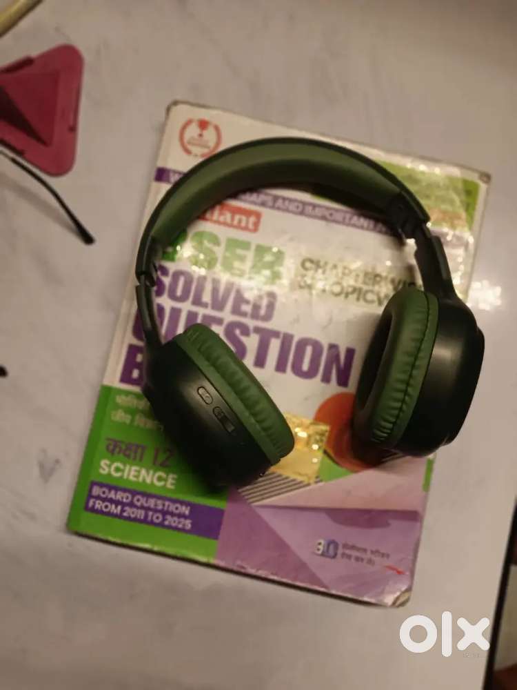 boAt Rockerz 421,40H Battery, 40ms Latency, ENx, BT v5.4, Stream Adç