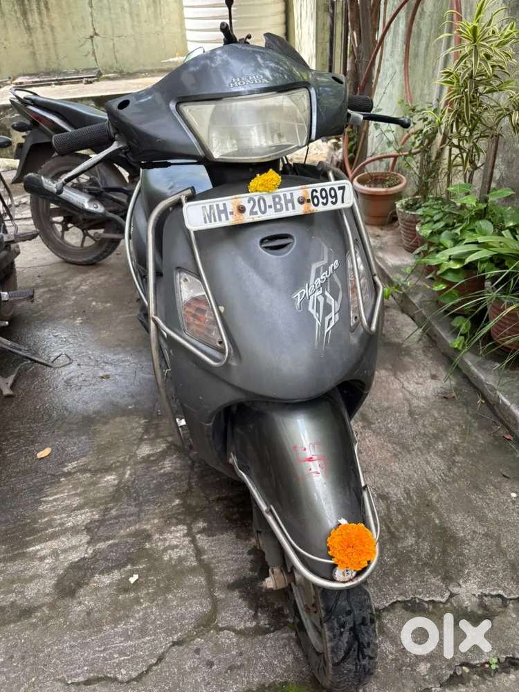 Hero honda pleasure