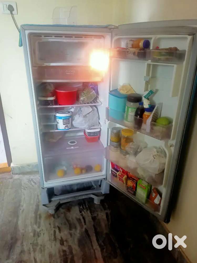L g Fridge selling