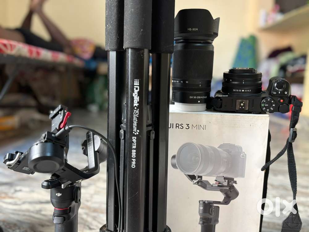 Nikon z30 camera with all product.