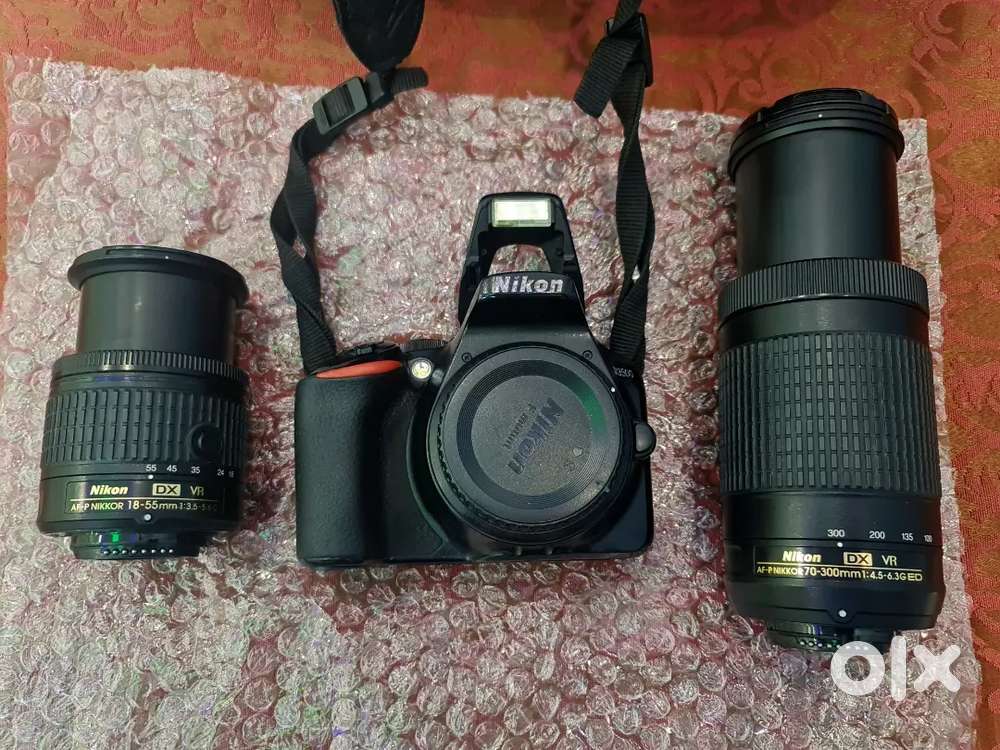 nikon d3500 camera with two lens in great condition