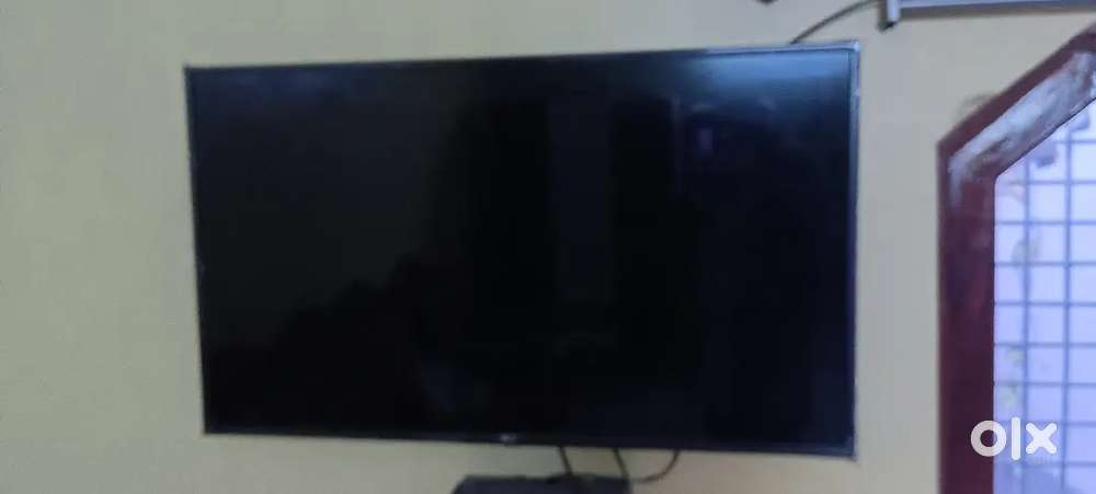 43inch LG tv UA HD 8200 model 2025