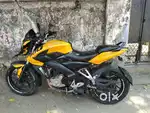 Ns 200 new2 tyres .new battery.new carbater.new shock new CD unite