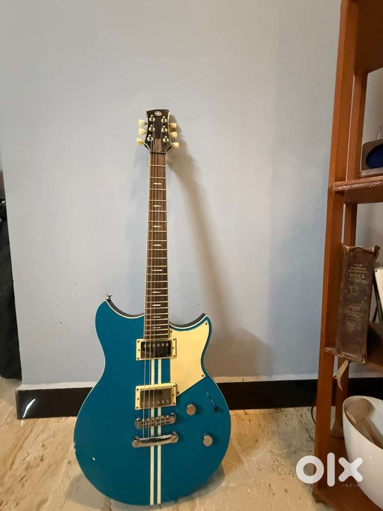 Yamaha RSS 20 electric guitar