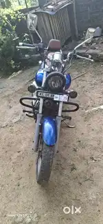 Bajaj avenger 220 /  18000