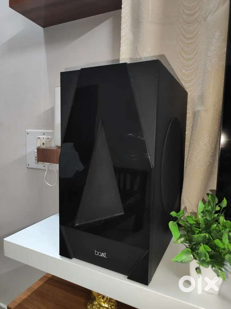 Boat Aavante 1700D ( Dolby ) 2.1 Home theatre Soundbar & Subwoofer