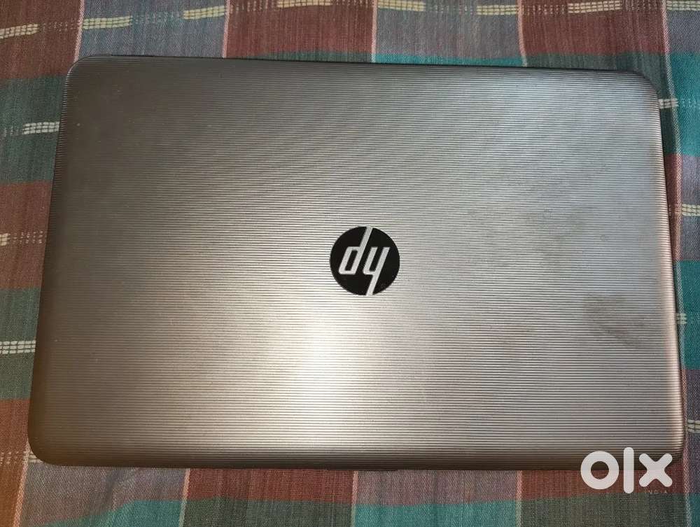Hp laptop With 4gb Ram, 128 gb local disc and 400 gb hard disk storage