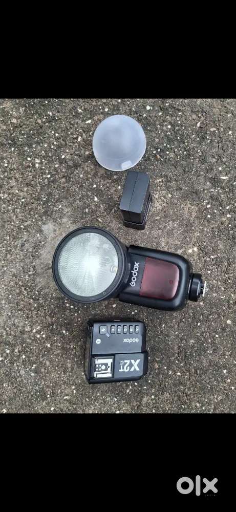 Godox V1c flesh and godox X2T trigger